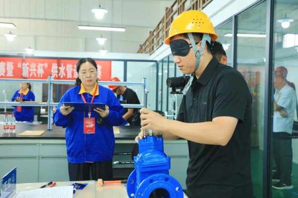 图片 2.jpg 图片 2.jpg