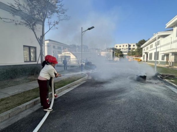 图片 2.jpg 图片 2.jpg